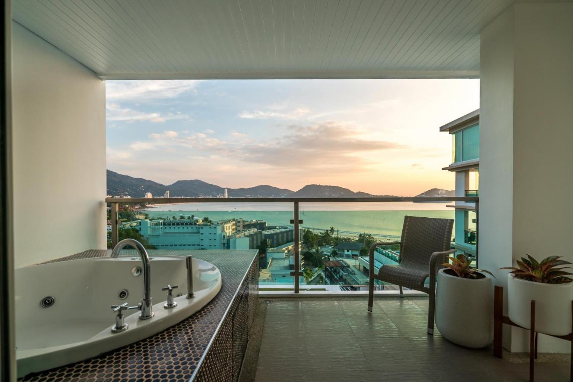 Baycliff Residence By Lofty Patong Eksteriør billede