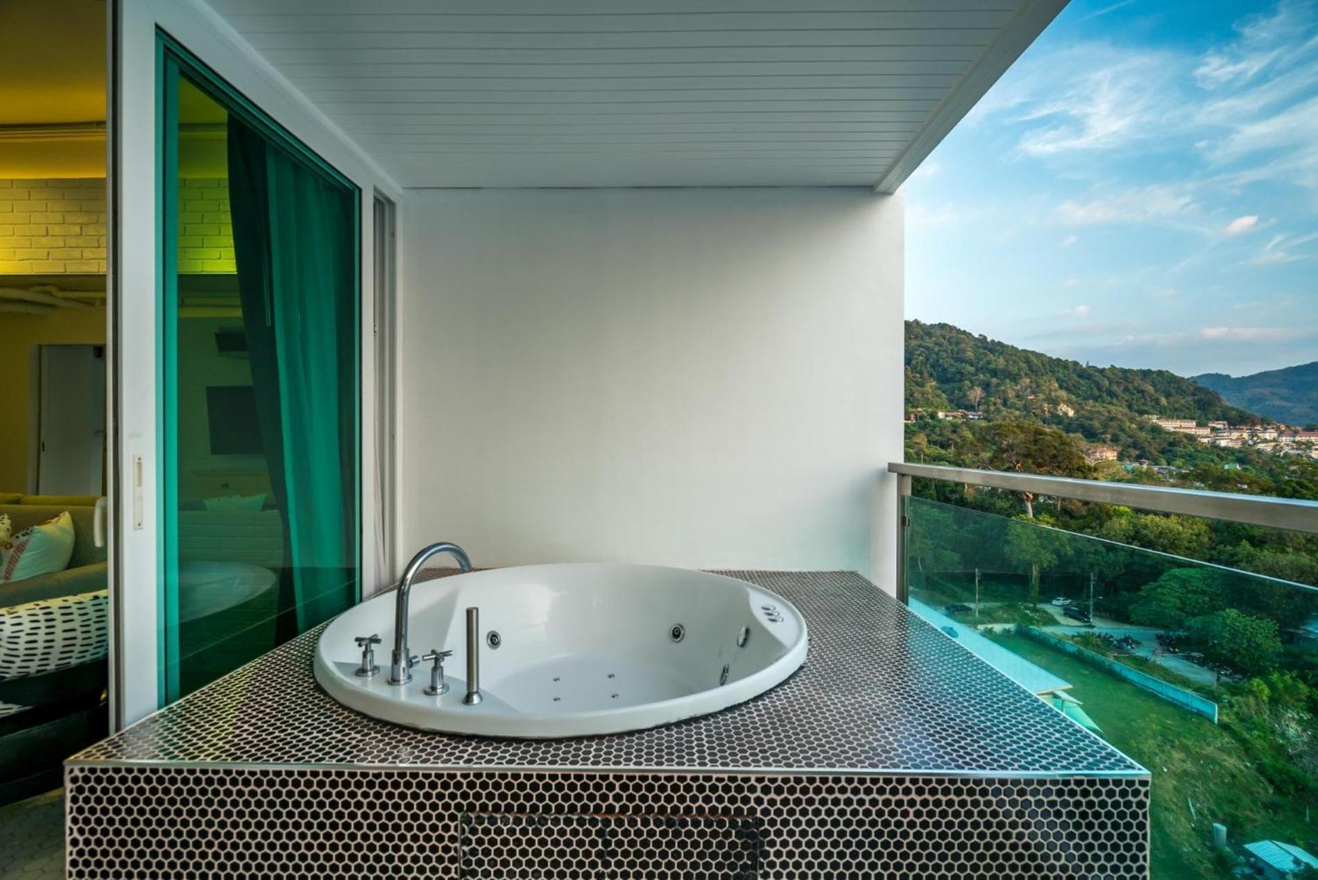 Baycliff Residence By Lofty Patong Eksteriør billede